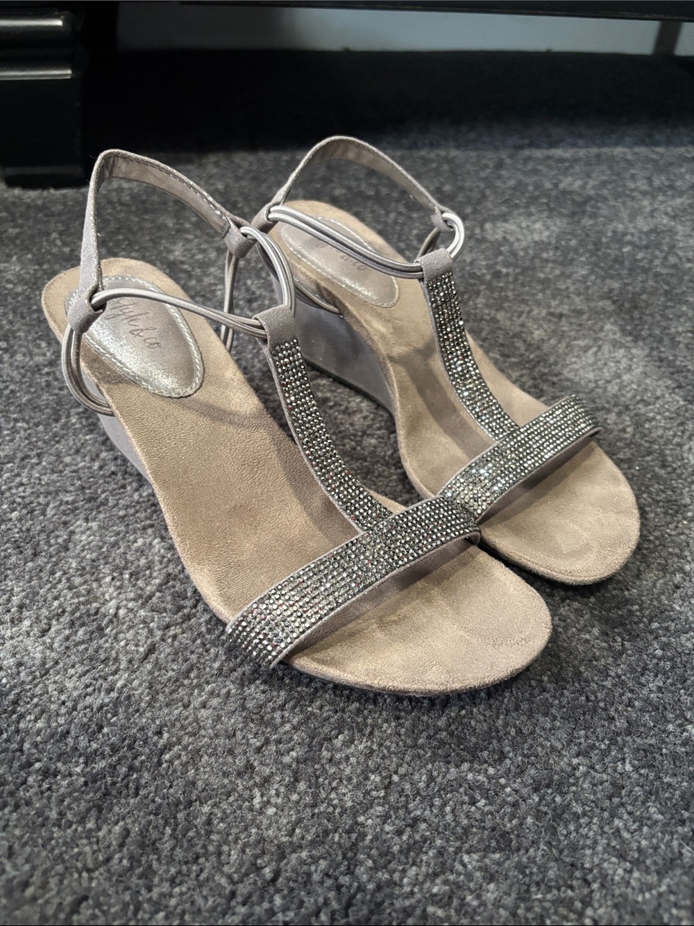 Style & Co silver bling wedges